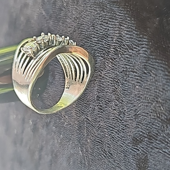 LADIES 925 ISRAEL 5 cz stones Size 9 - Picture 10 of 10